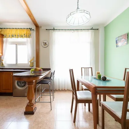 بيت للعطل Spacious 3br 5 Min Walk To Las Canteras - Parking *